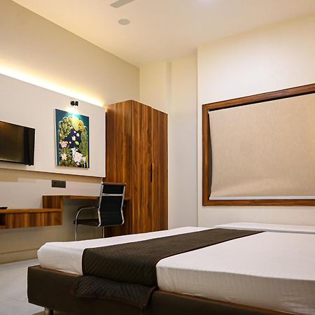 The Kedar Resort Mathura Exterior photo
